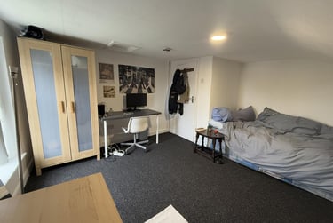 7 bed flat, Birch Polygon, Victoria Park, Manchester, M145HX - Image 12